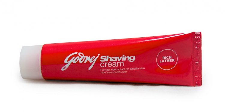 Godrej Deluxe Lather Shaving