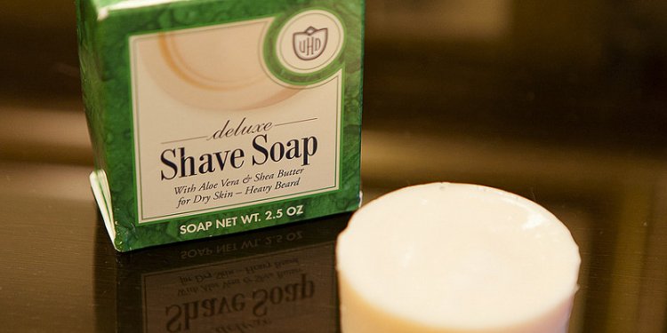 Van-der-hagen-shave-soap-deluxe