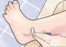 Image titled Shave the Legs Step 5